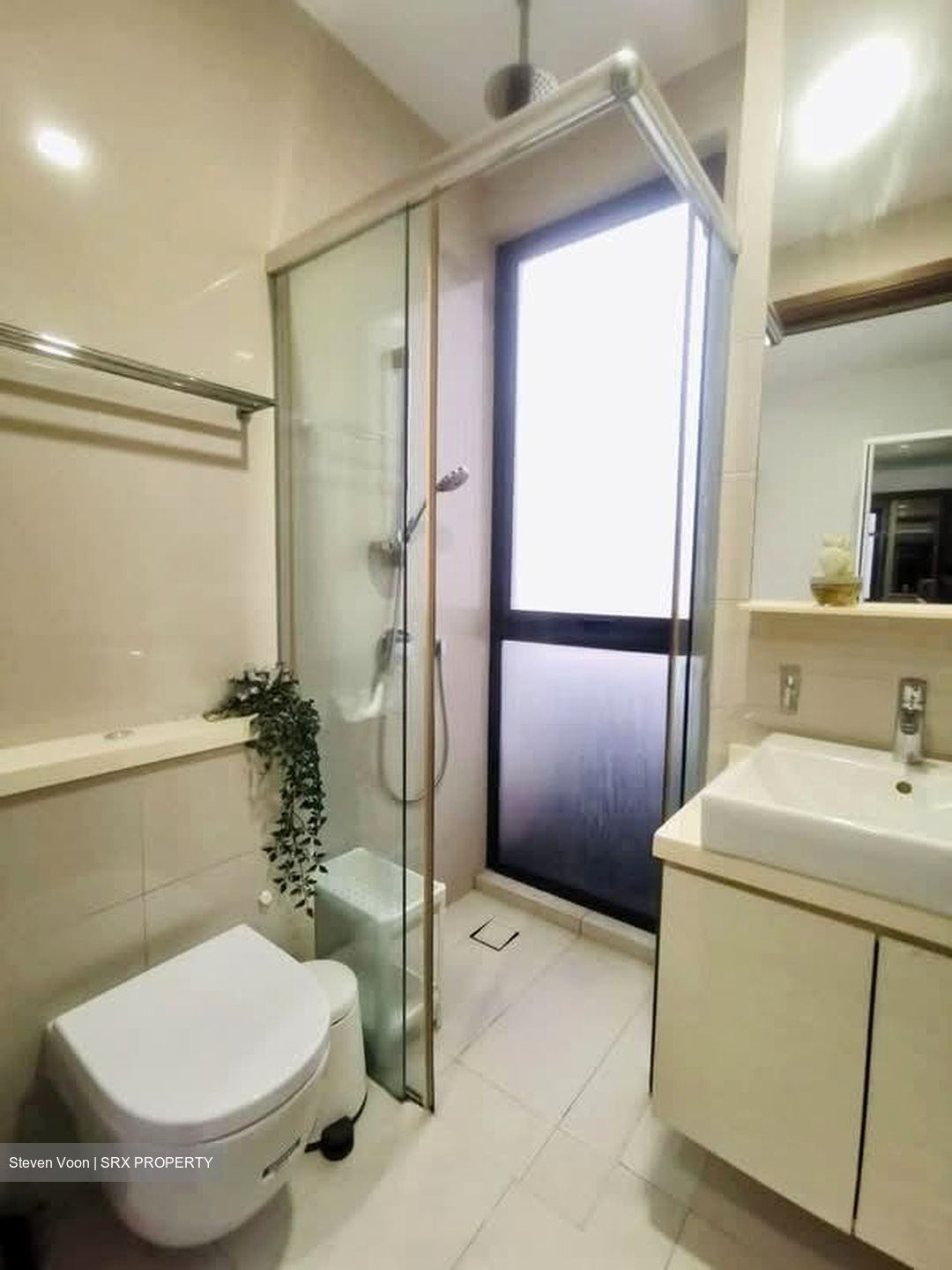 8 Farrer Suites (D8), Apartment #556483291
